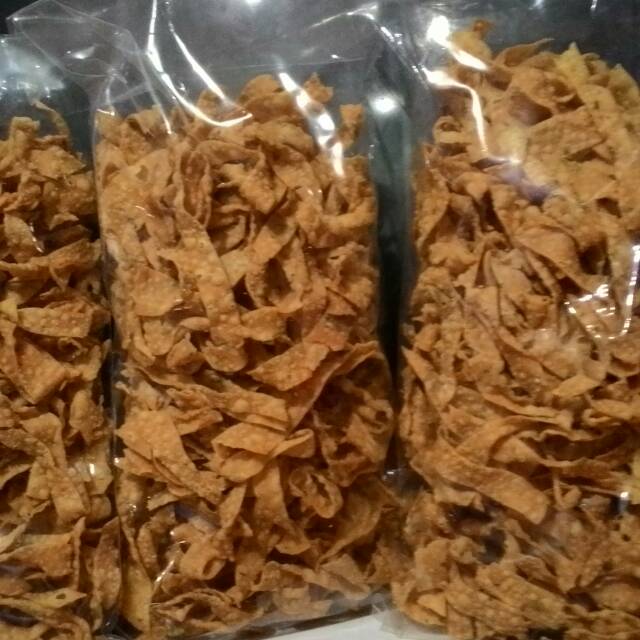 

Kripik bawang, berat 200 gr