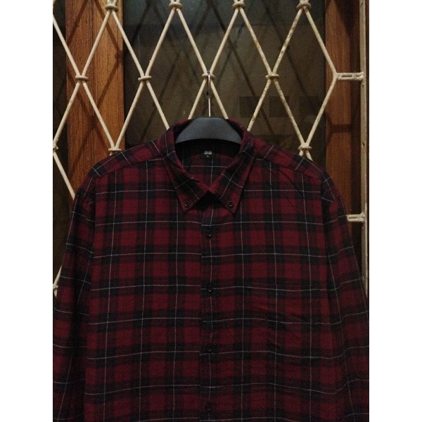 soft flannel uniqlo second original XL kemeja casual pria terbaik