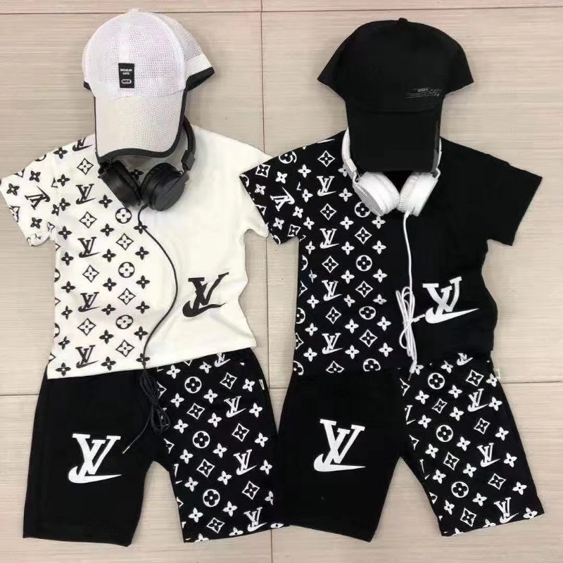 

set cwo merk premium / UK 4-8 Th ( seri~ 5 pcs)