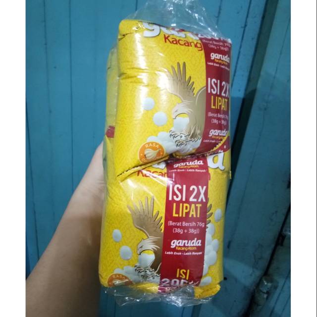 

Kacang atom garuda rasa rasa original 70 gr dijual ecer