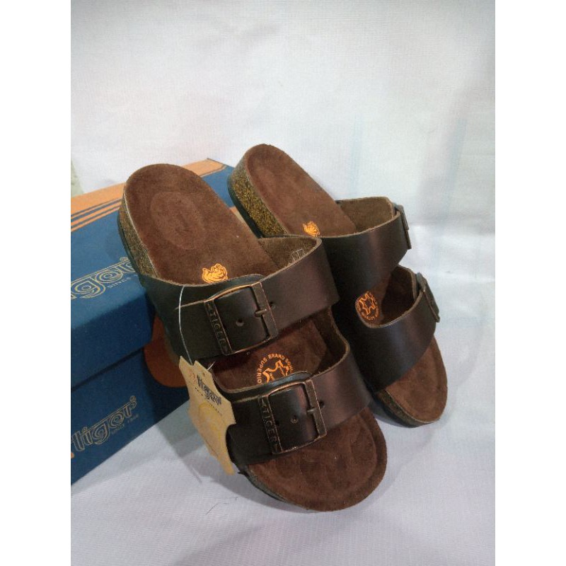 sandal Tiger kulit pria Brown 38/43