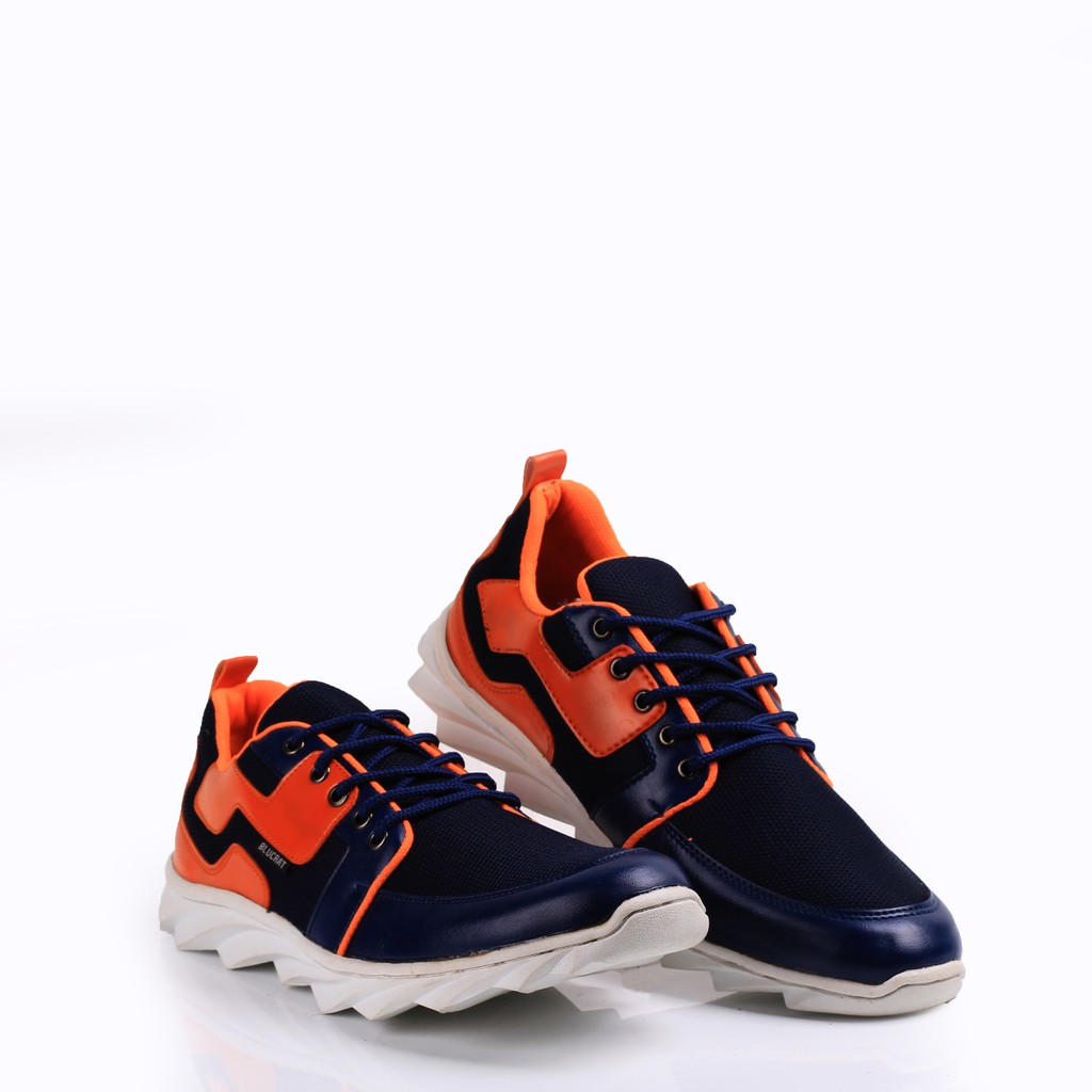 Sepatu Blucrat Beerus