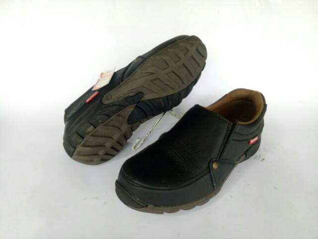 Sepatu pria kulit asli - sepatu casual cowok sudah jahitan
