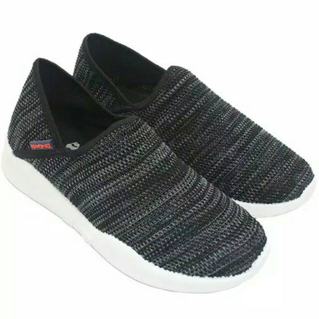 Sepatu pria Dr. kevin Mens slip on