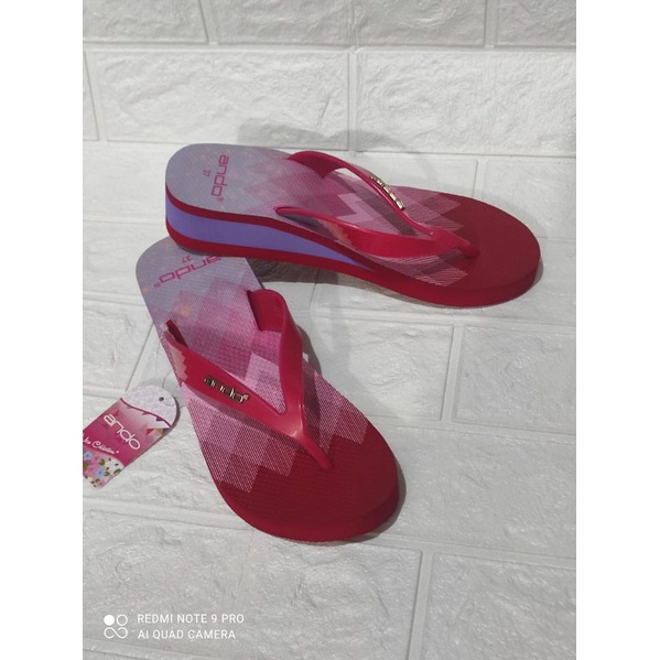 sandal ando cewek viral