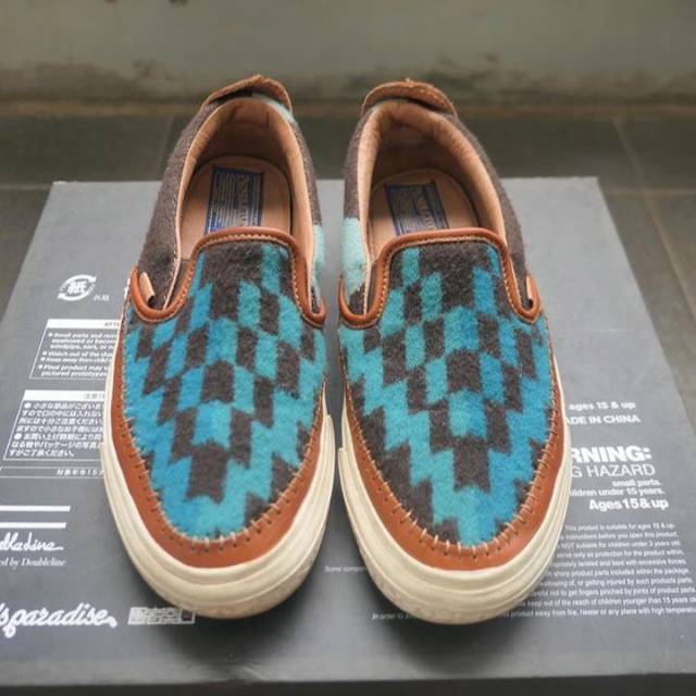 Sepatu Vans Taka Hayashi