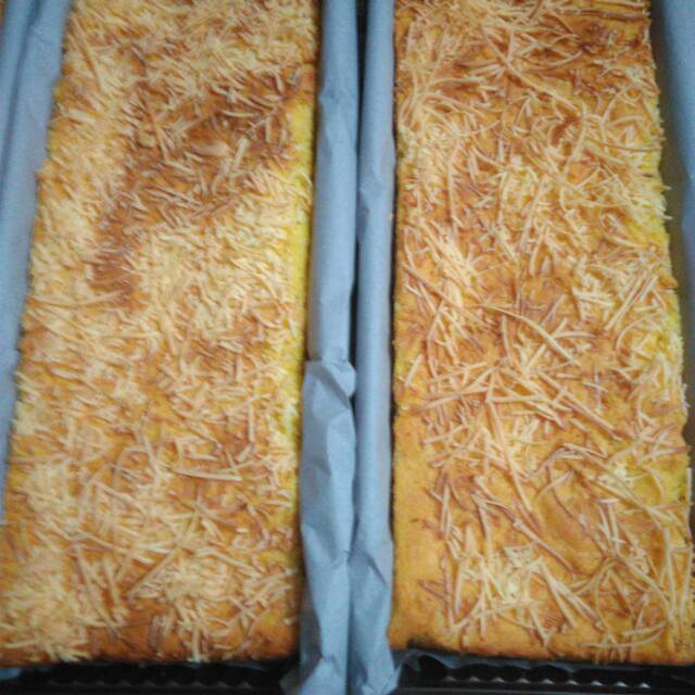 

CAKE TAPE KEJU