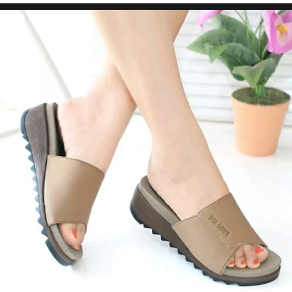 Invincible Sandal Sendal Wanita Rajut Terbaru Kekinian Sepatu Sandal Rajut Flatshoes Slop Wanita Sepatu Sandal Slop Wanita