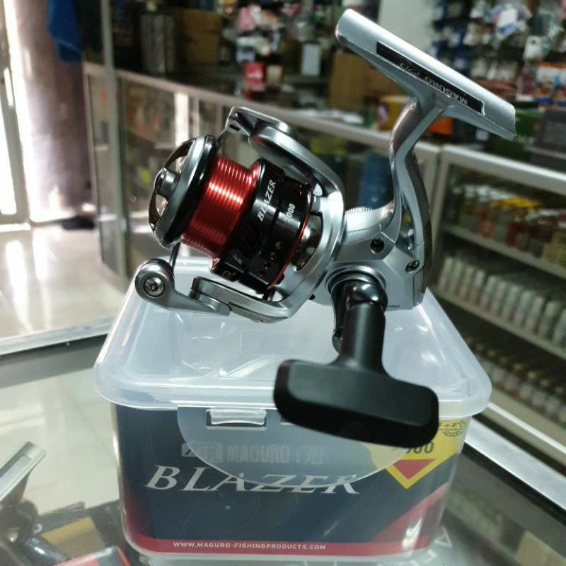 Reel Maguro BLAZER 2000