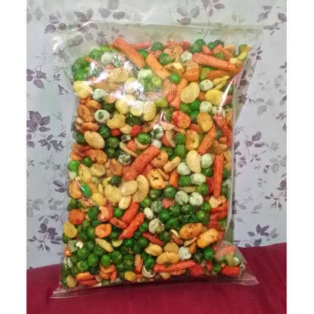 

250gram Snack Camilan Kacang MIX Koro Polong Hijau Tepung Pang Pang Campur