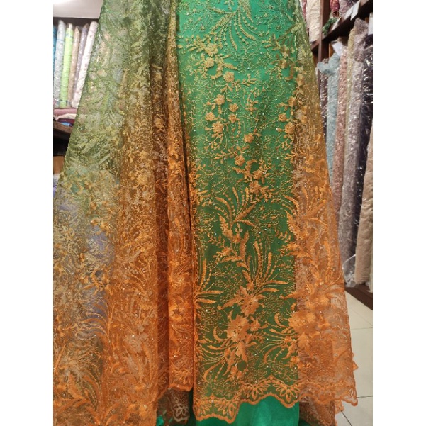Kain Tile Brokat Swaro Gradasi Ombre AZK07 D#3 No 5 Orange &amp; Green