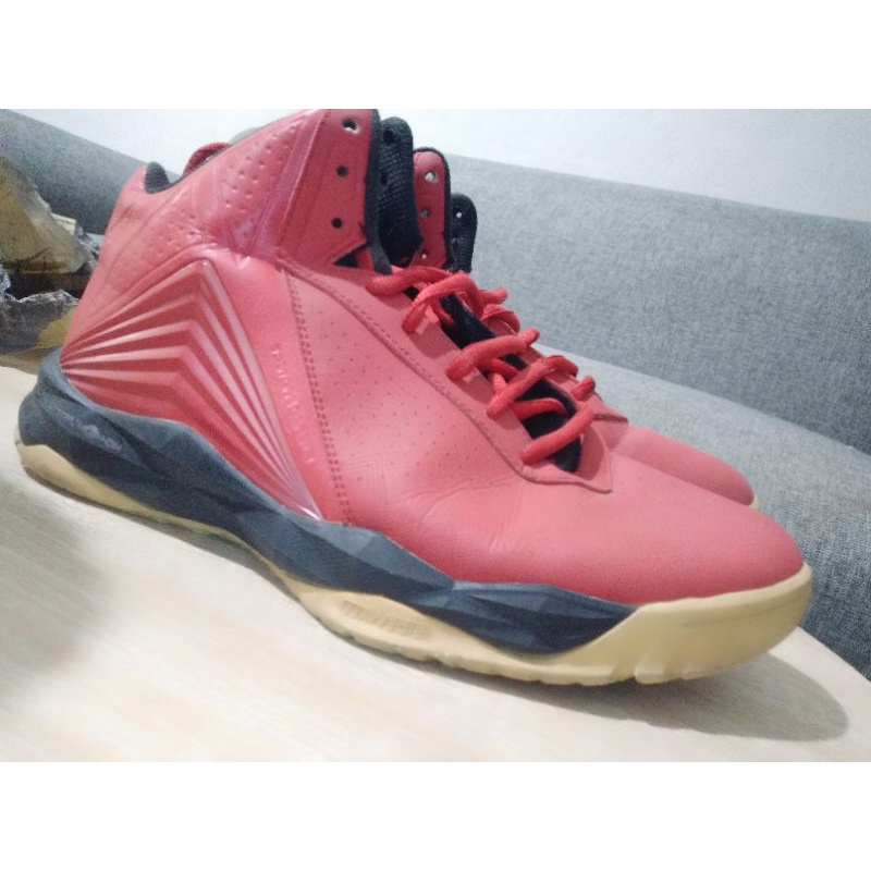 sepatu basket qiaodan