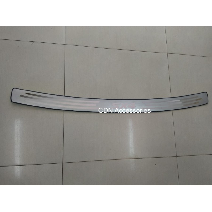 Scuff Plate Sx4/Pelindung bagasi Suzuki Sx4/Sill Plate Sx4/Bumper Sx4/Suzuki SX4 RC1 Original