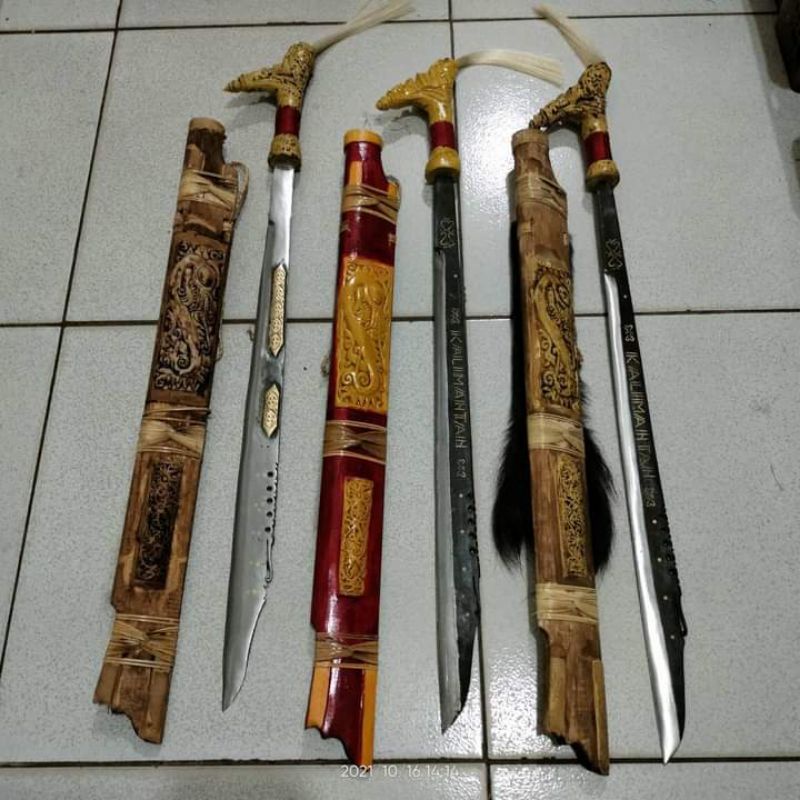 Mandau Dayak Khas Kalimantan Selatan