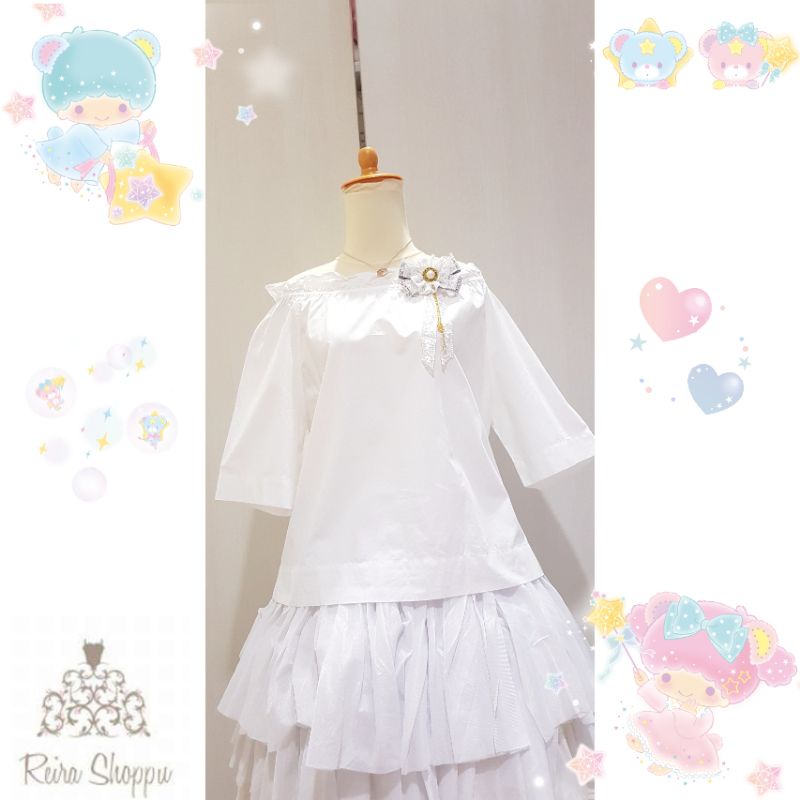 Uniqlo White Sabrina Top