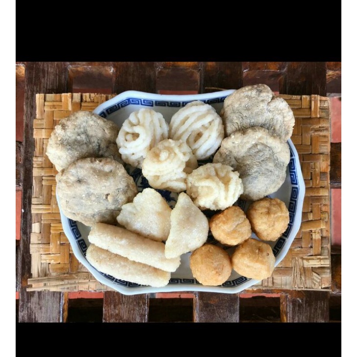 

Pempek asli ikan tenggiri