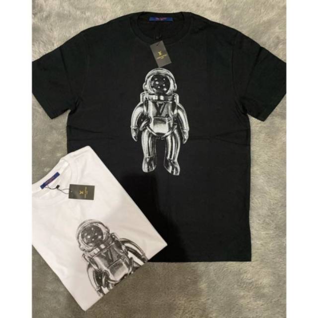 T-SHIRT LV ASTRONOUT KAOS HYPEBEAST UNISEX MIRROR QUALITY
