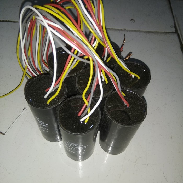 Kapasitor ,4+8 uf  4+ 10 uf   , 4+12uf , 5+10 , 5+12uf , 6+10 , 6+12 , 6+14 , UF  Capasitor , Mesin Cuci 450V .multi