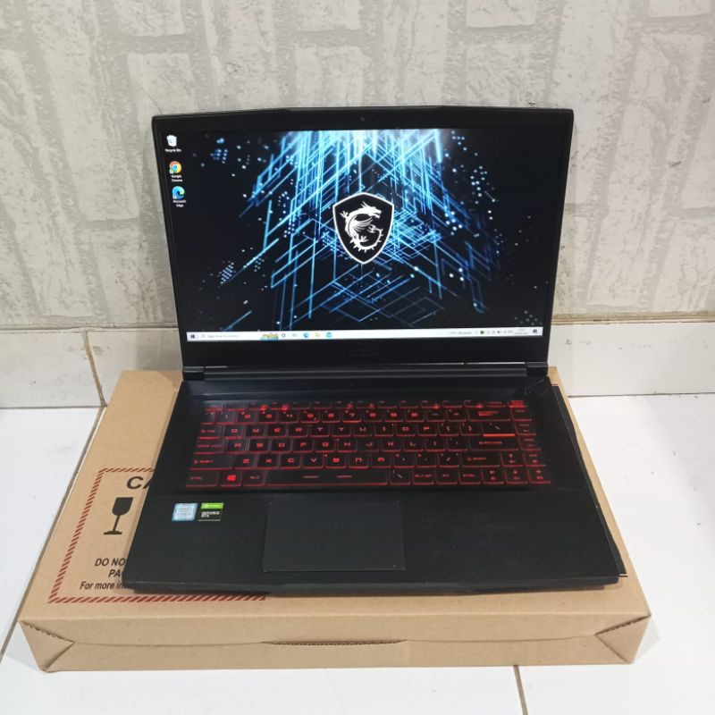 Laptop Gaming MSI GF63 Cor i5-9300H Gen 9 Ram 8GB/SSD 256GB GTX1050Ti 4GB editing desain Mulus