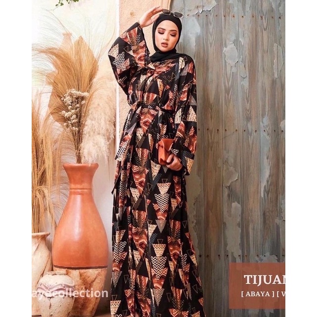 TijuanaAbaya by Fataya