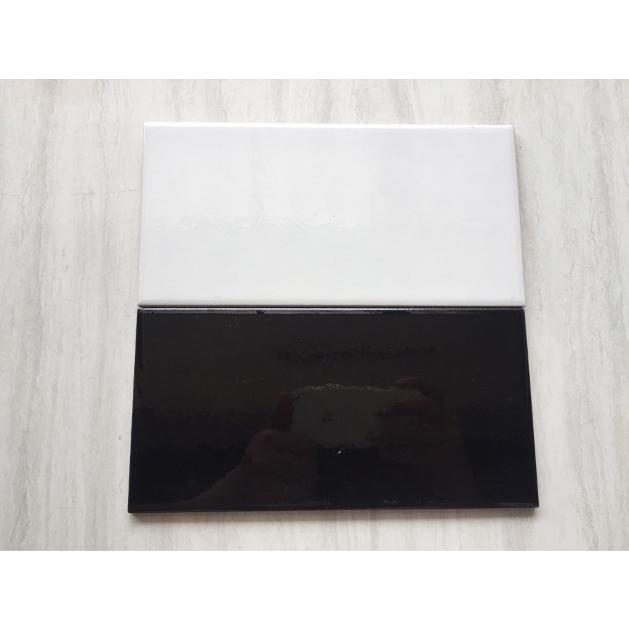Keramik Dinding Kita 10x20 Putih Polos / Hitam Polos (Non Bevel)