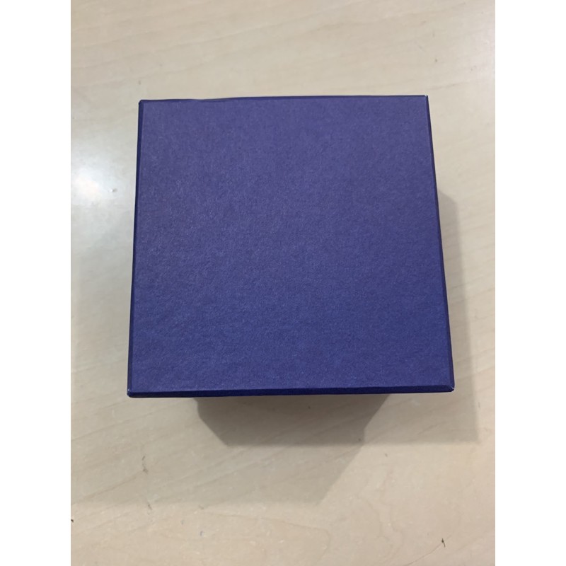 

KOTAK KADO GIFT BOX UK 8x8x4cm