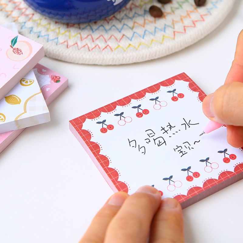 80 Lembar Sticky Notes Motif Buah Lucu Portable Untuk Stationery Sekolah / Kantor