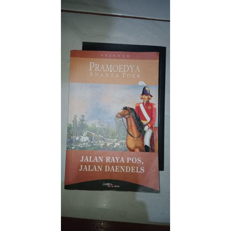 buku Jalan Raya Pos & novel 25 jam
