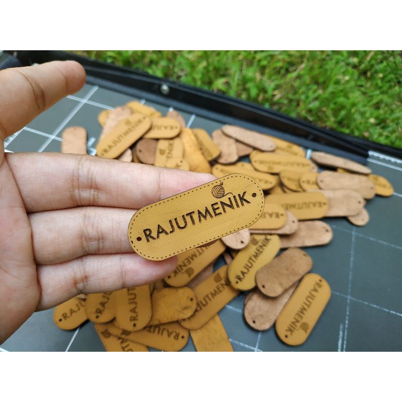 

Label Kulit Gravir Murah