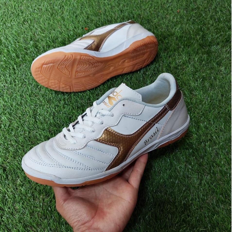 Terlaku.✸ Sepatu futsal diadora. sepatu futsal KULIT 90 ➺