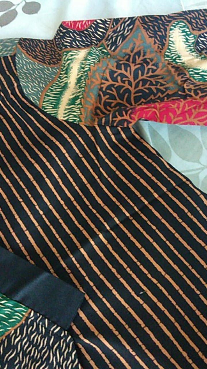 Awena - Long Kyoto Top / Atasan Batik Wanita Lengan Panjang