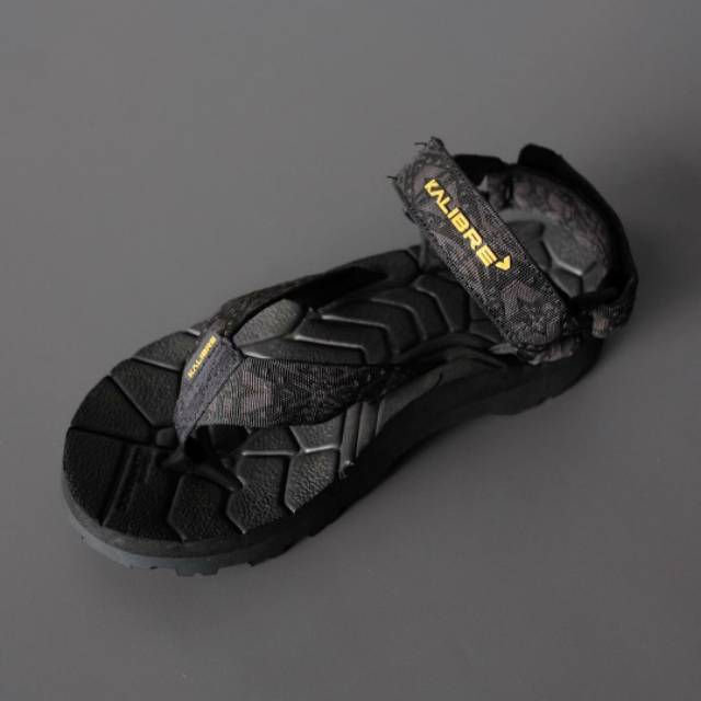 Kalibre Sandal Dominate 03
