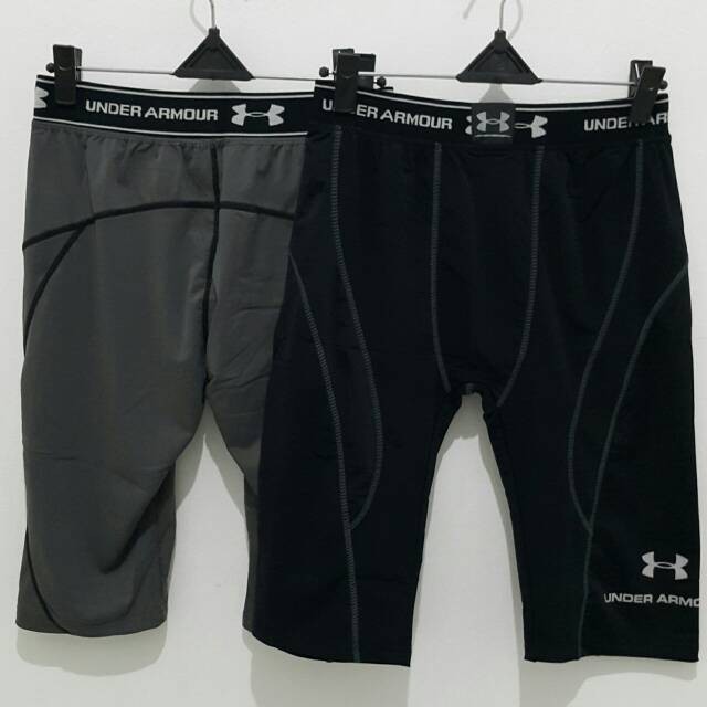 celana pendek training under armor