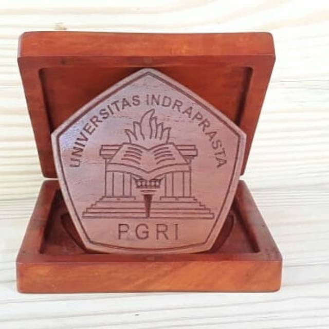 Plakat ukir kayu dan box