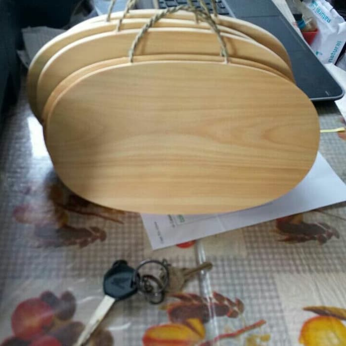 Talenan Kayu Tali Model Oval / Wooden Cutting Board