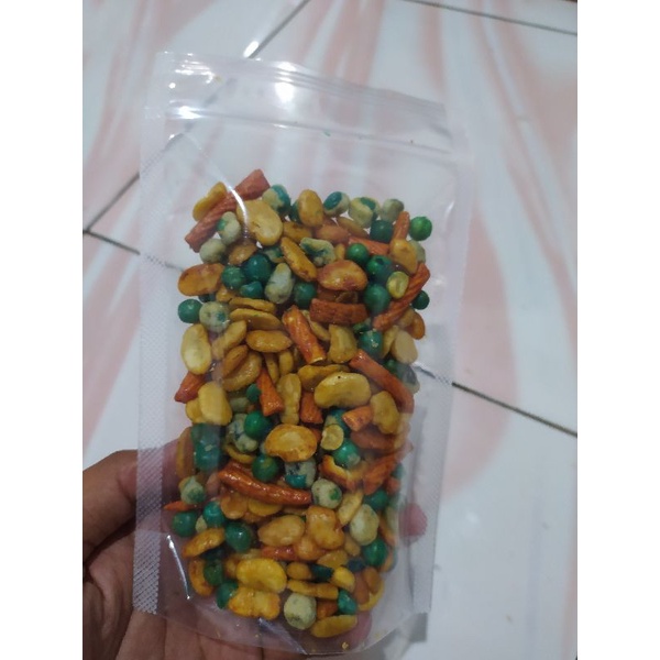 

kacang campur kacang mix