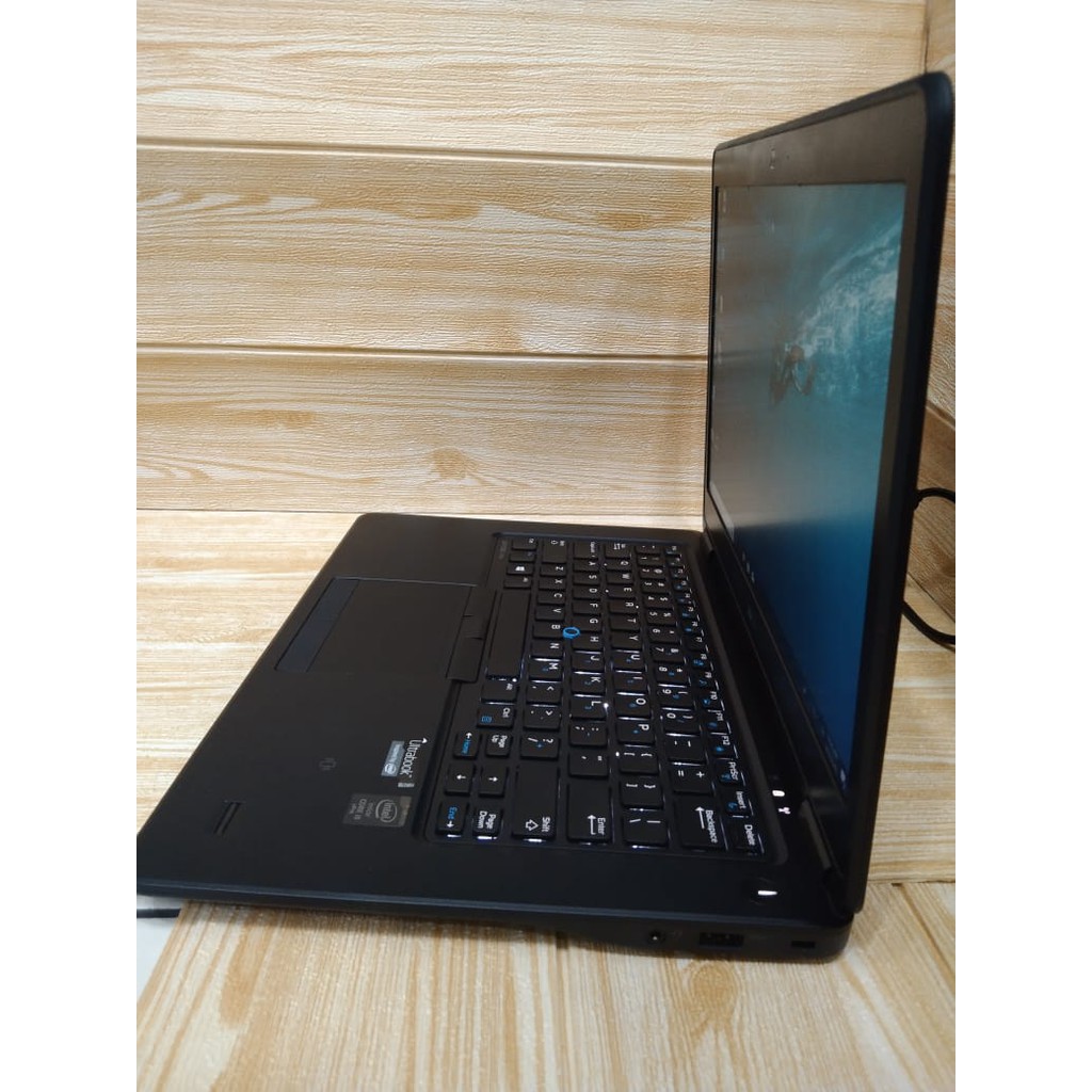 LAPTOP DELL LATITUDE E7450 INTEL CORE i5 / i7 GEN 5TH  Ultrabook