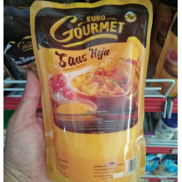 

Euro Gourmet Saus Keju 500 gr Cocolan Nachos/Topping/Olesan/Kentang/Steak/Daging Panggang