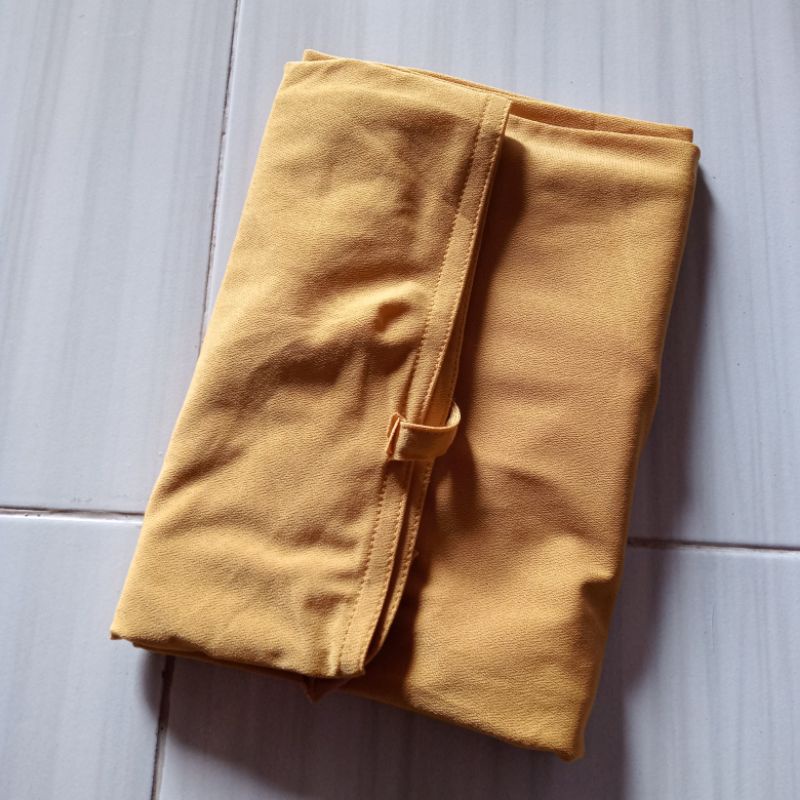 Hijab Instan AREY BERGO /jilbab bergo/ AREY BERGO LIST // BERGO FARAH-Kuning