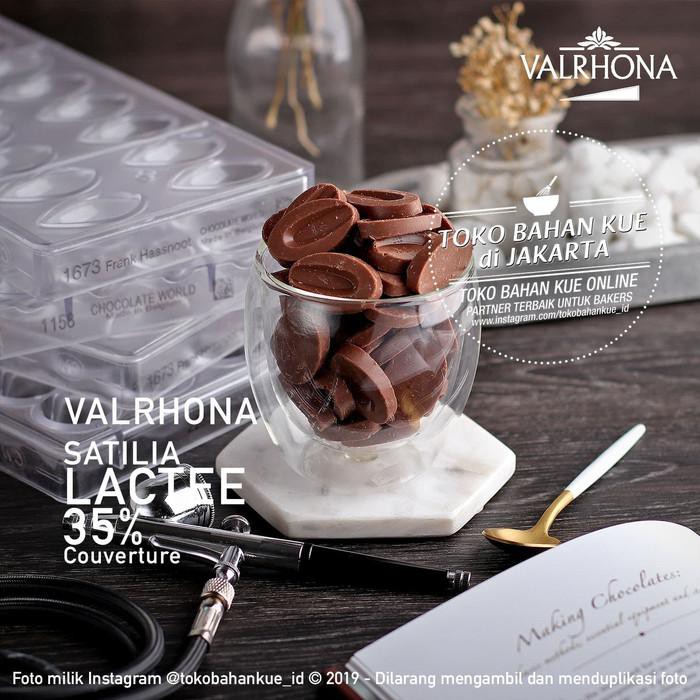 

Valrhona SATILIA LACTEE 100gr Milk Chocolate Couverture 35% Coklat BERKUALITAS