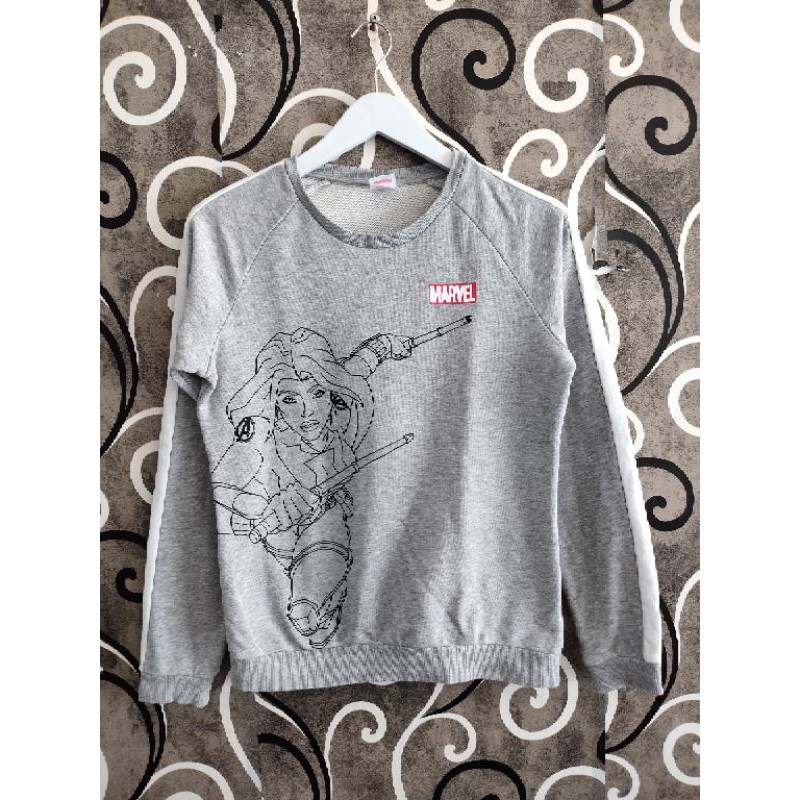 sweater crewneck marvel / preloved