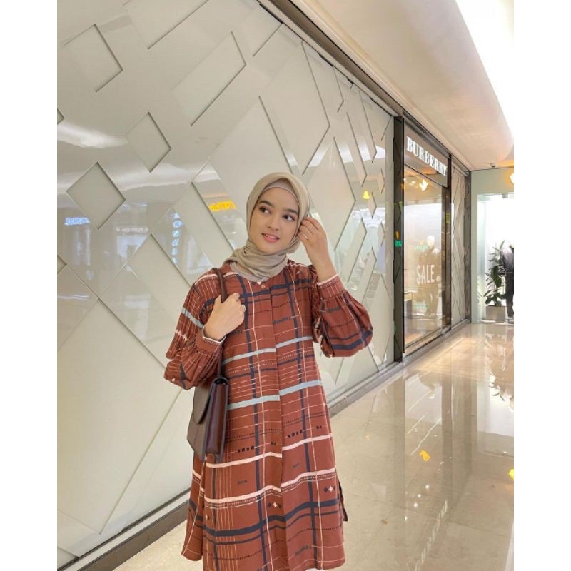 Jenna Blouse Vanilla hijab preloved