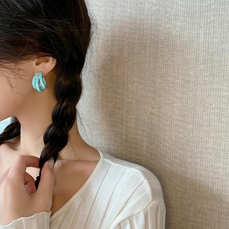 Three-layer three-dimensional snowflake C-shaped earrings macaron color personality simple earrings earrings