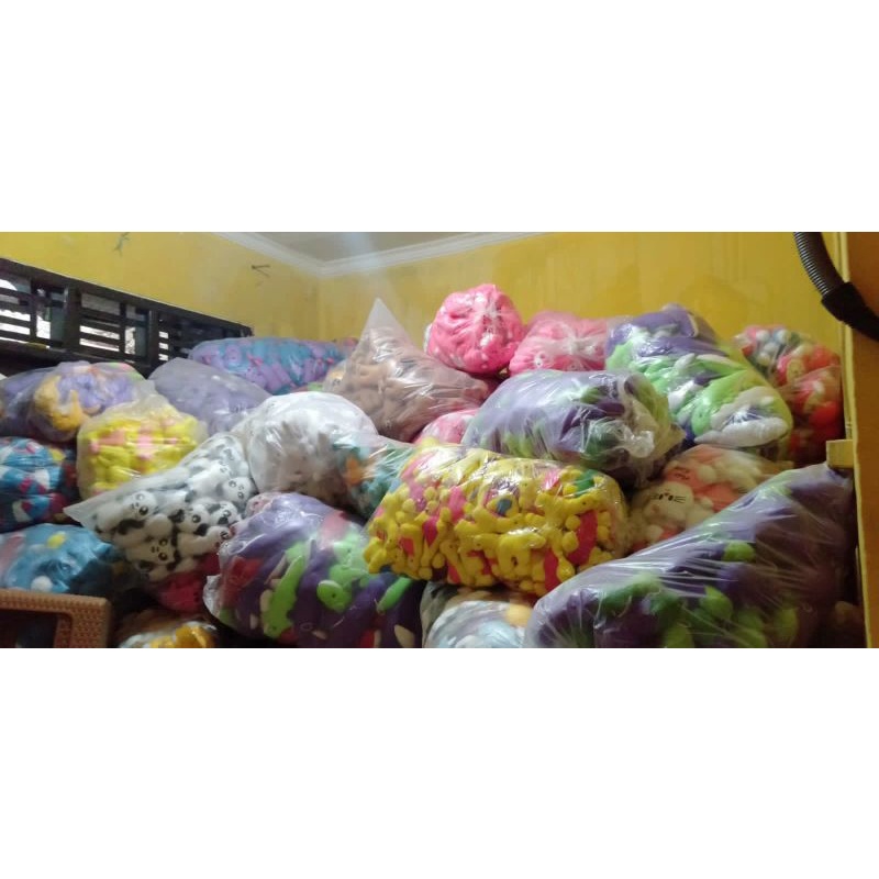 Boneka Capit/Boneka Capitan Termurah /Boneka Mesin Capit ( iSi 200 PCS