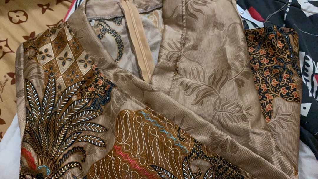 222 Atasan Batik Wanita Modern  // Clothtowear