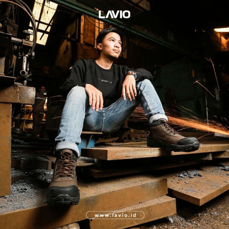 Lavio Thief Sepatu Safety Boots Pria Sol Karet Lentur Anti Licin