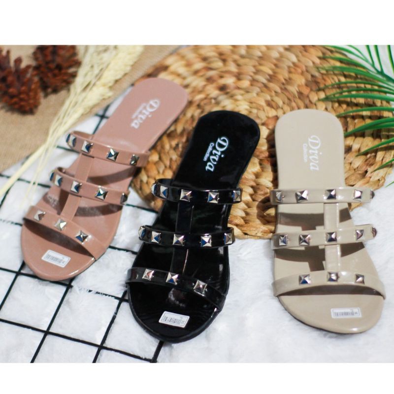 Fashion style- sandal wanita kokop tali pyramid