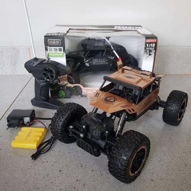 Mobil Remote Control Jeep Rock Crawler 4WD - RC Car Rock Crawler