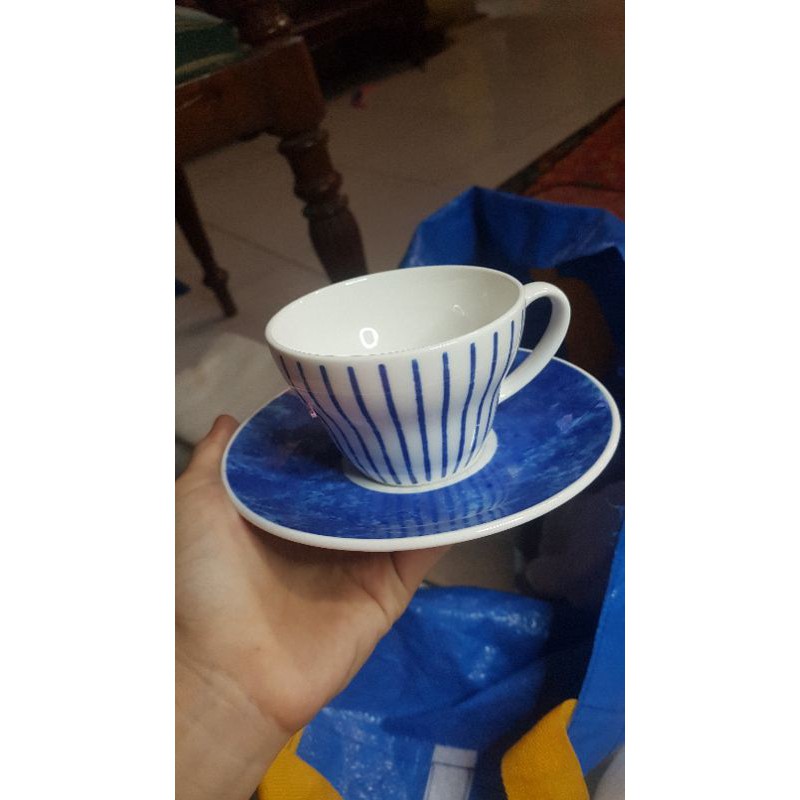 Cup and saucer Saint James