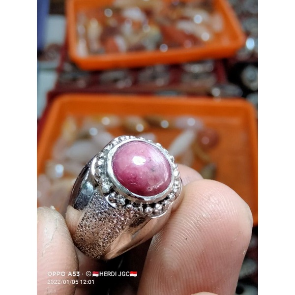 batu cincin Ruby Madagaskar